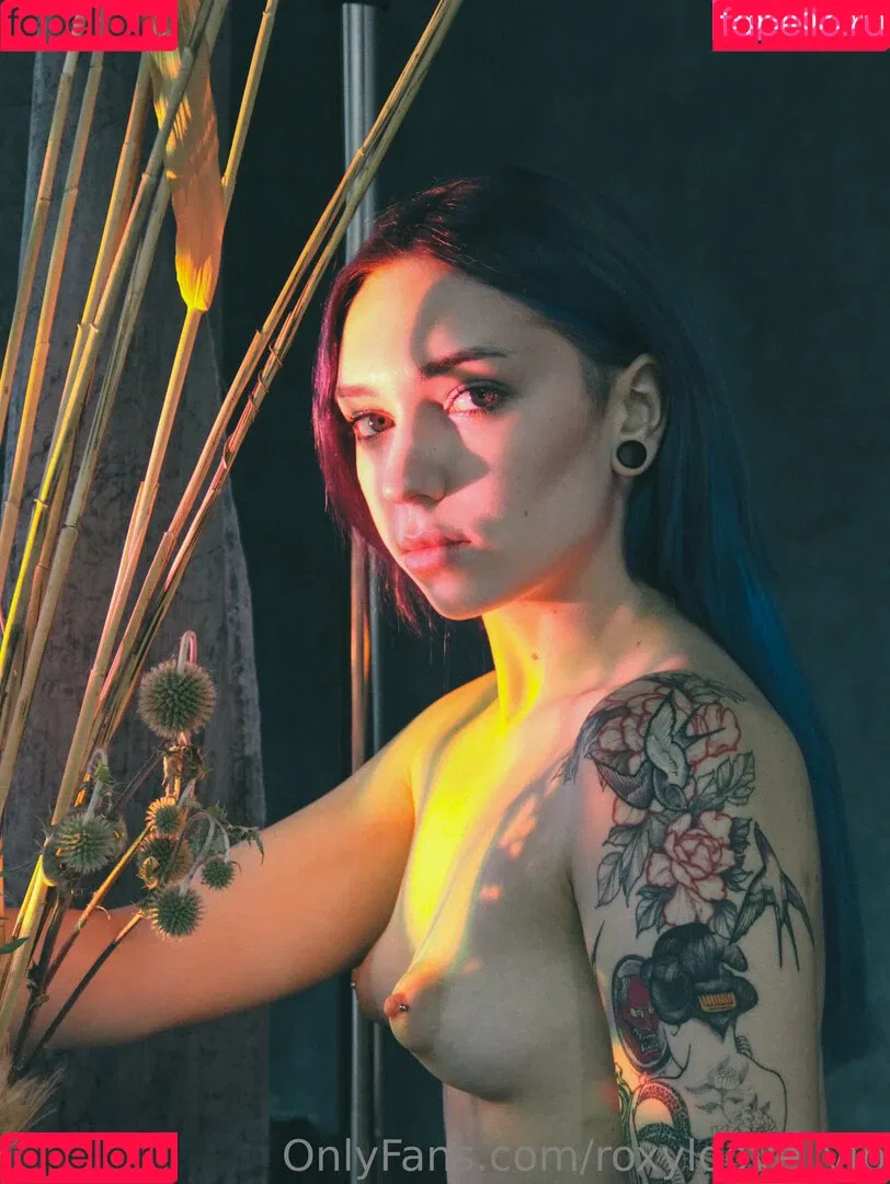 mayberoxy / roxyloove_vip Onlyfans Photo Gallery 
