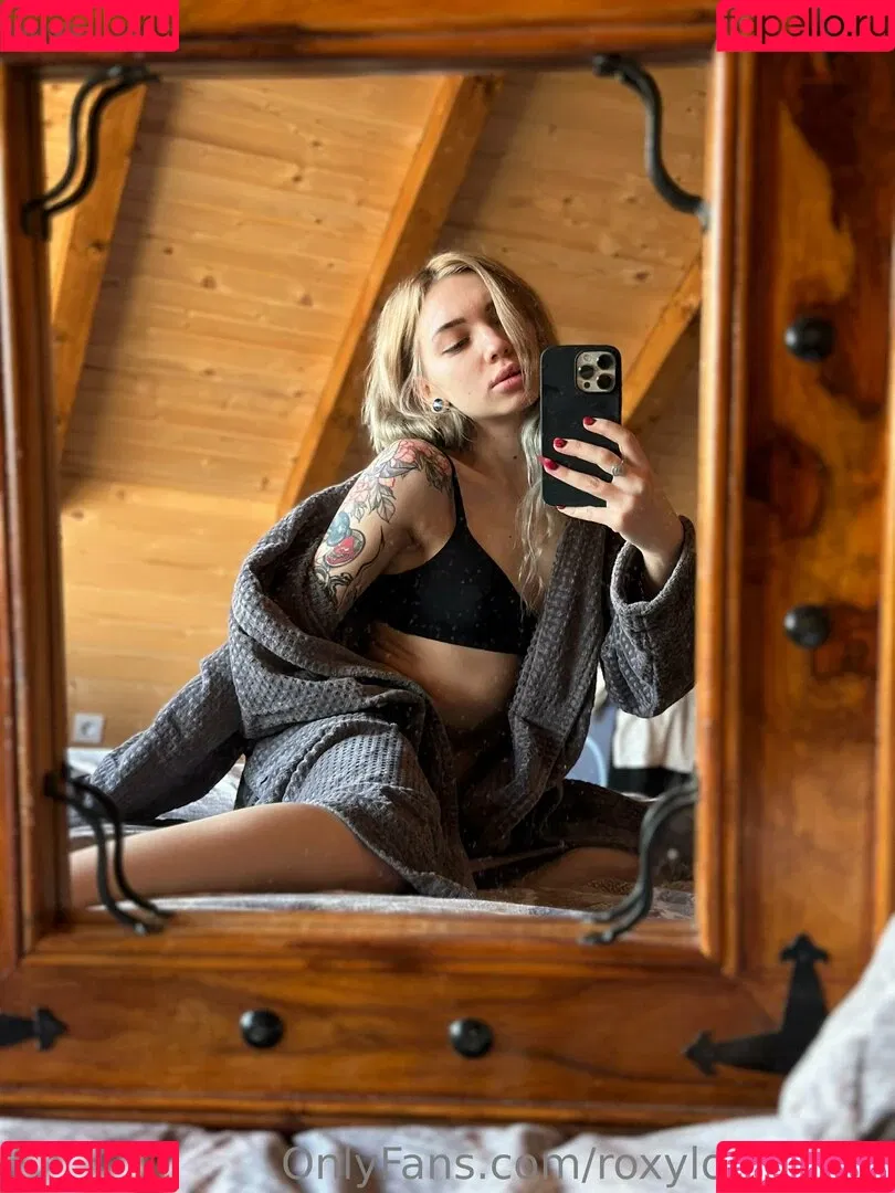mayberoxy / roxyloove_vip Onlyfans Photo Gallery 