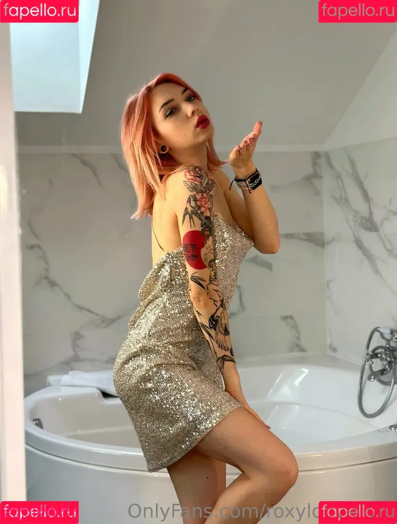 mayberoxy / roxyloove_vip Onlyfans Photo Gallery 