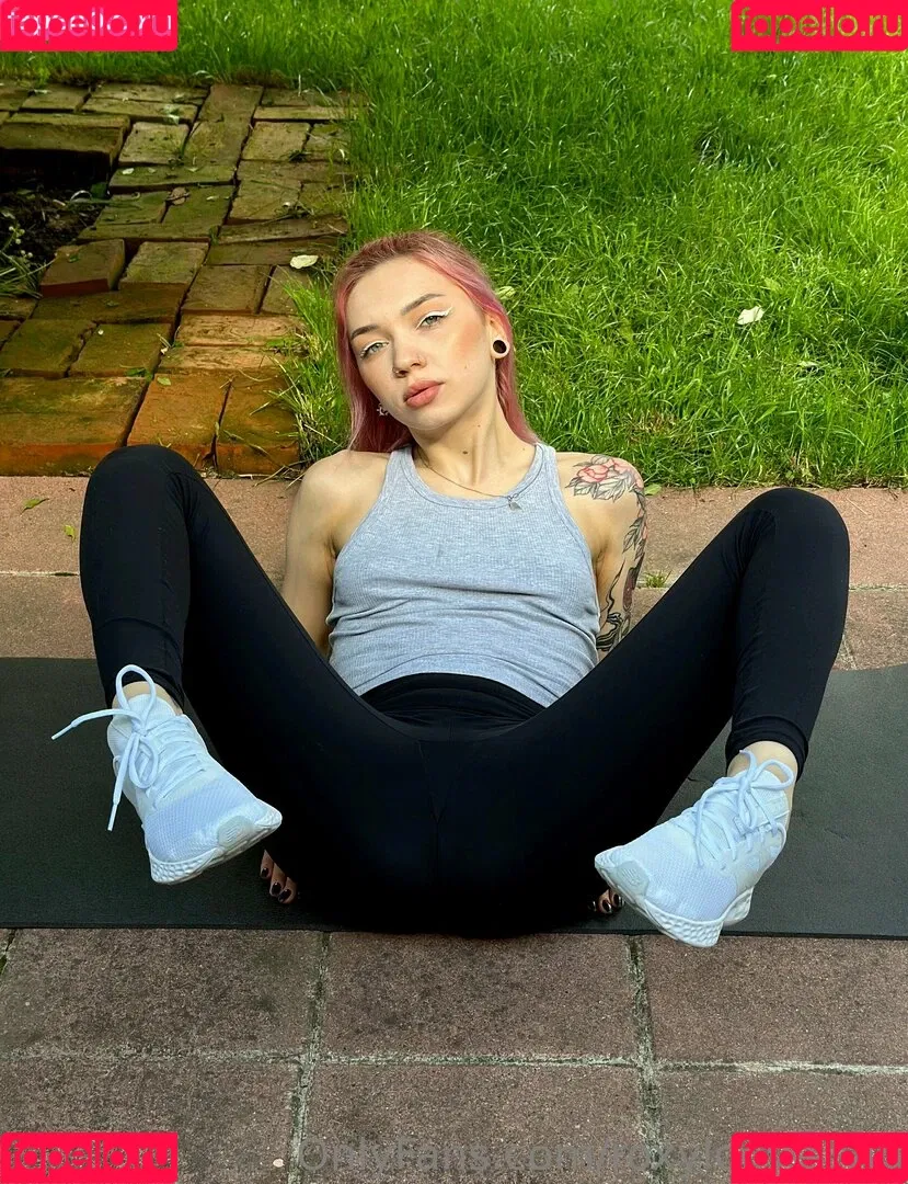 mayberoxy / roxyloove_vip Onlyfans Photo Gallery 
