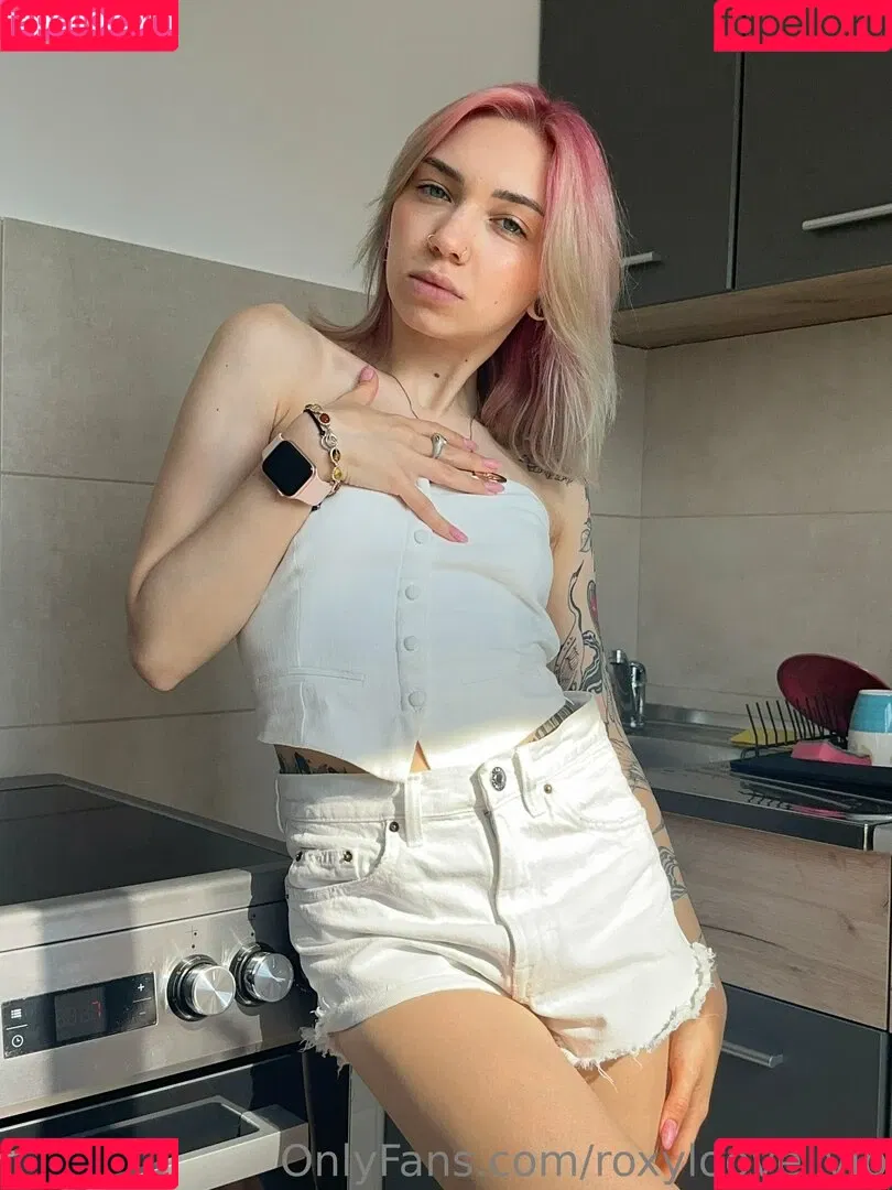 mayberoxy / roxyloove_vip Onlyfans Photo Gallery 