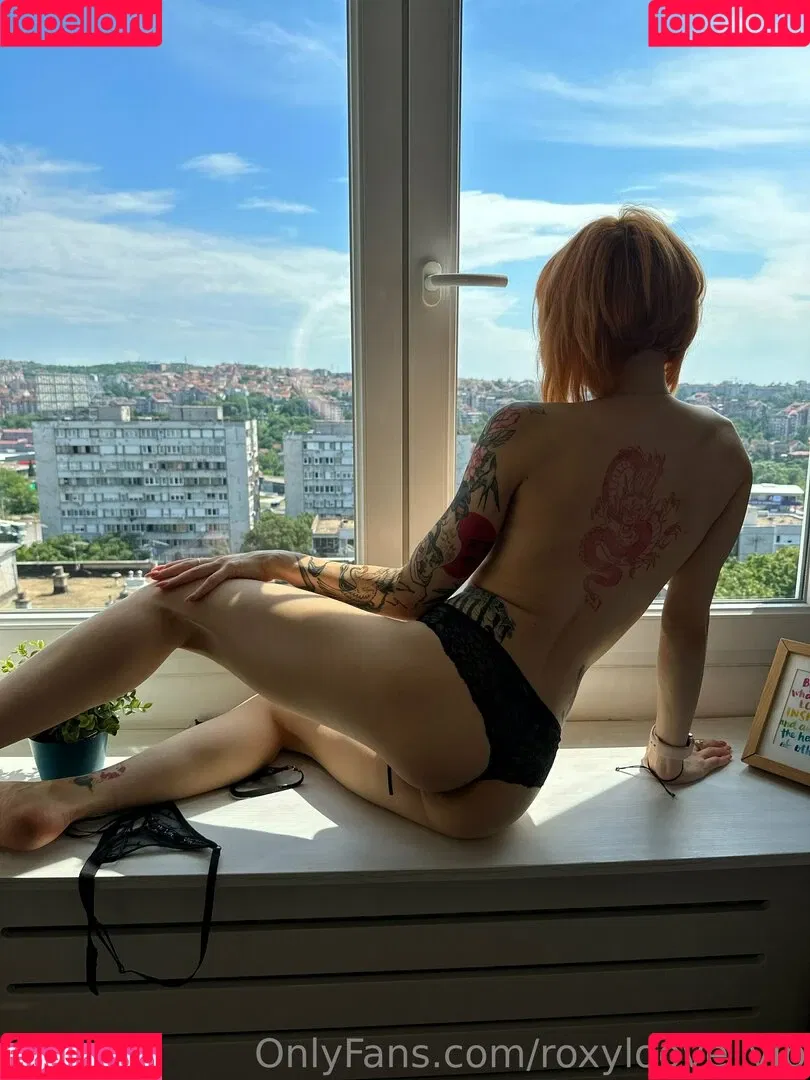 mayberoxy / roxyloove_vip Onlyfans Photo Gallery 