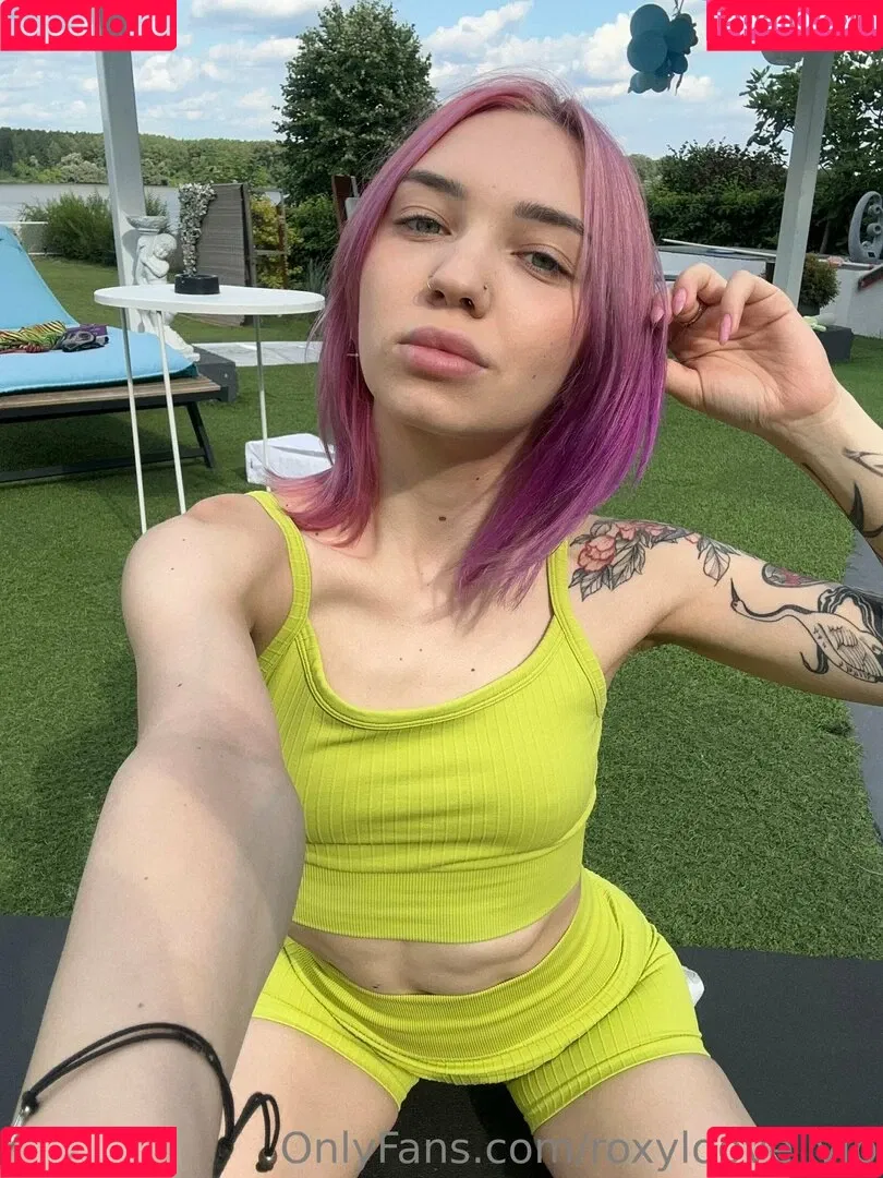 mayberoxy / roxyloove_vip Onlyfans Photo Gallery 