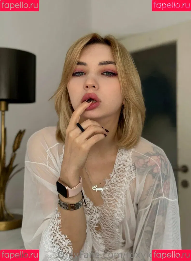 mayberoxy / roxyloove_vip Onlyfans Photo Gallery 
