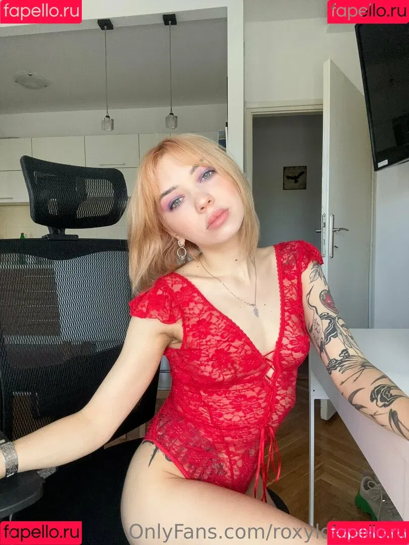 mayberoxy / roxyloove_vip Onlyfans Photo Gallery 