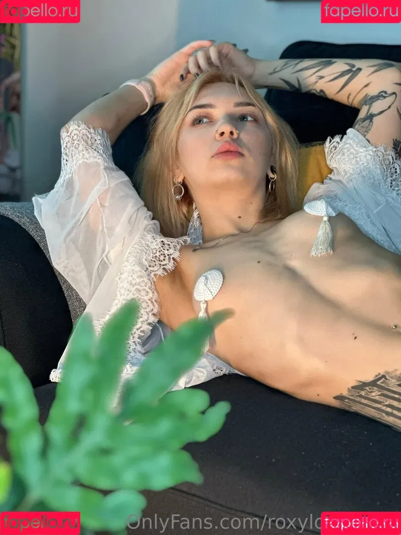 mayberoxy / roxyloove_vip Onlyfans Photo Gallery 