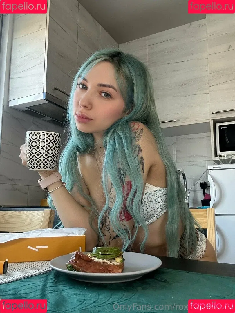 mayberoxy / roxyloove_vip Onlyfans Photo Gallery 