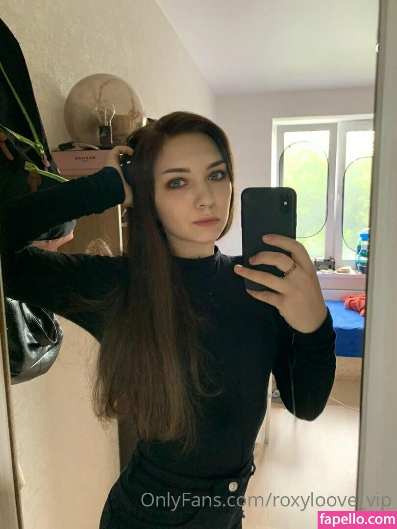 mayberoxy / roxyloove_vip Onlyfans Photo Gallery 