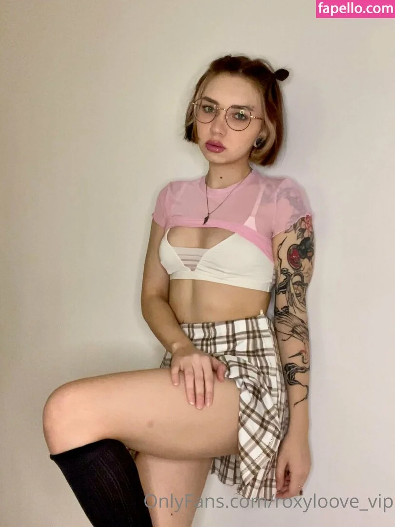 mayberoxy / roxyloove_vip Onlyfans Photo Gallery 