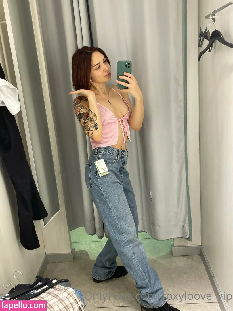 mayberoxy / roxyloove_vip Onlyfans Photo Gallery 