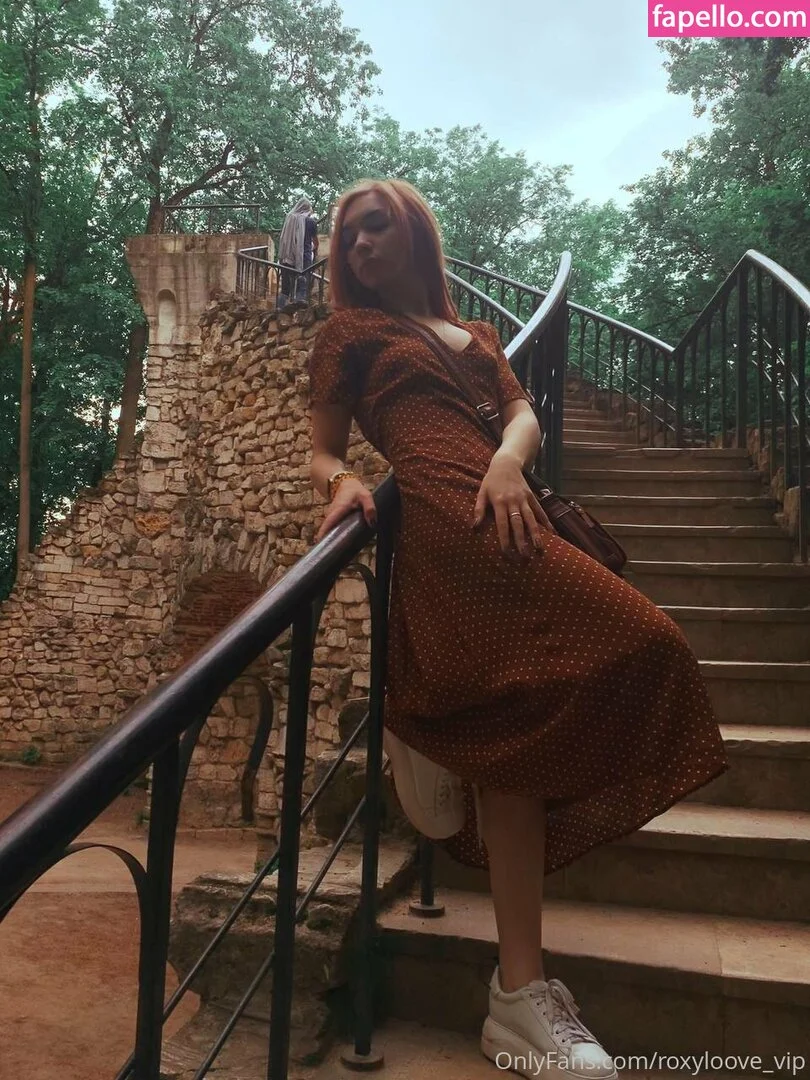 mayberoxy / roxyloove_vip Onlyfans Photo Gallery 