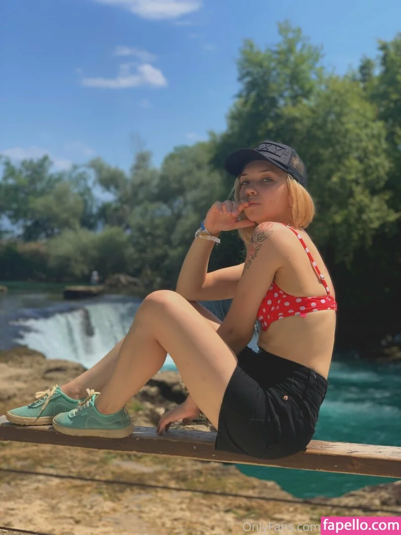 mayberoxy / roxyloove_vip Onlyfans Photo Gallery 