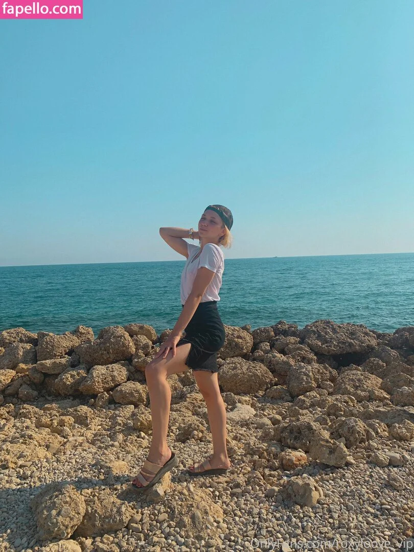 mayberoxy / roxyloove_vip Onlyfans Photo Gallery 