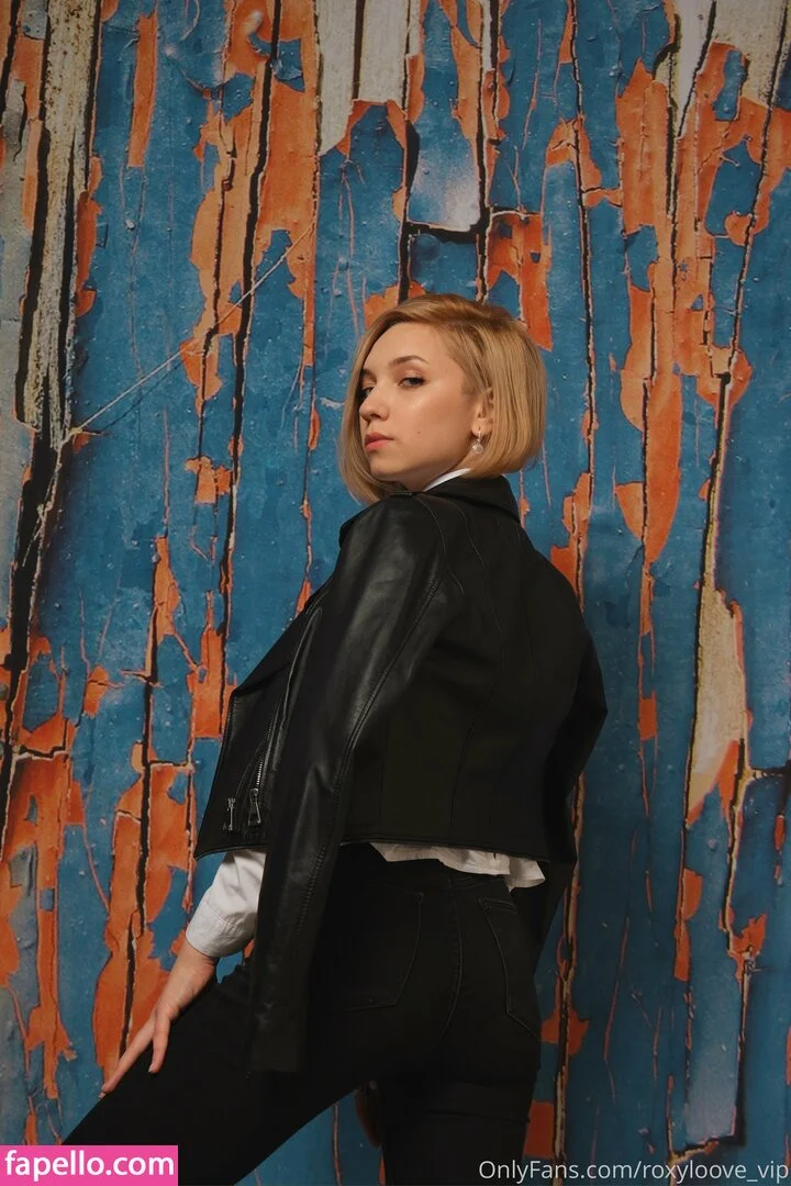 mayberoxy / roxyloove_vip Onlyfans Photo Gallery 