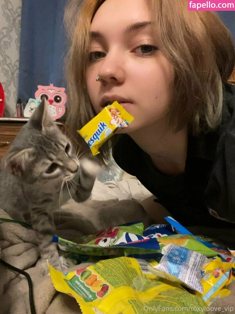 mayberoxy / roxyloove_vip Onlyfans Photo Gallery 