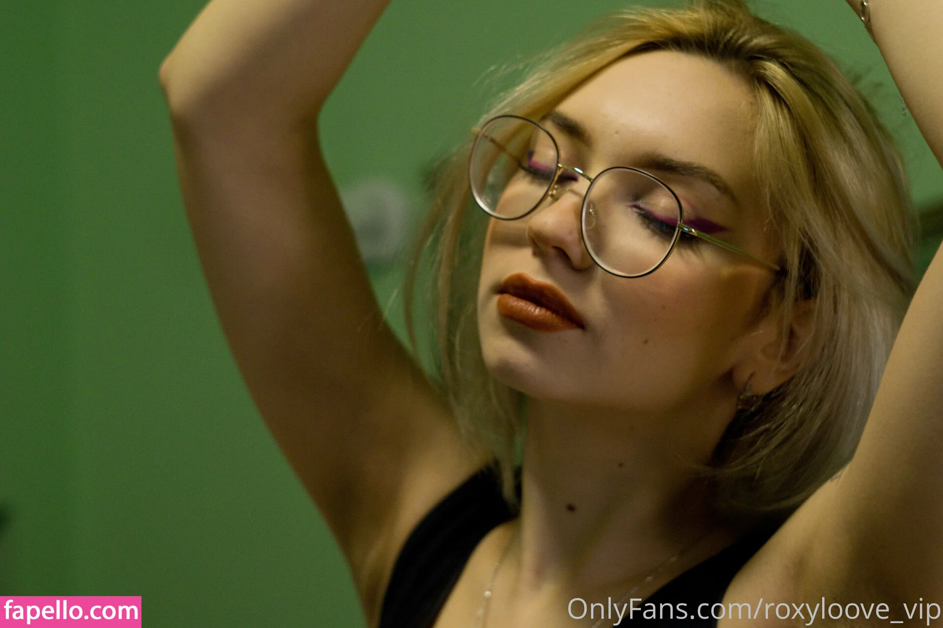 mayberoxy / roxyloove_vip Onlyfans Photo Gallery 