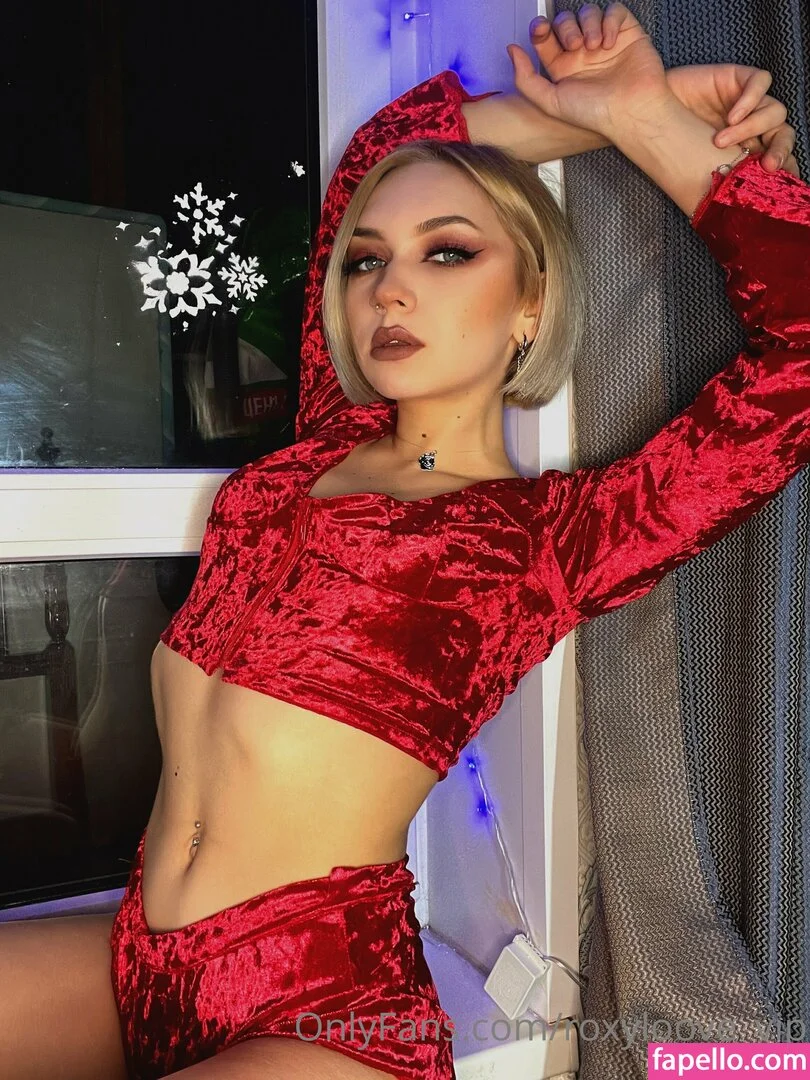 mayberoxy / roxyloove_vip Onlyfans Photo Gallery 