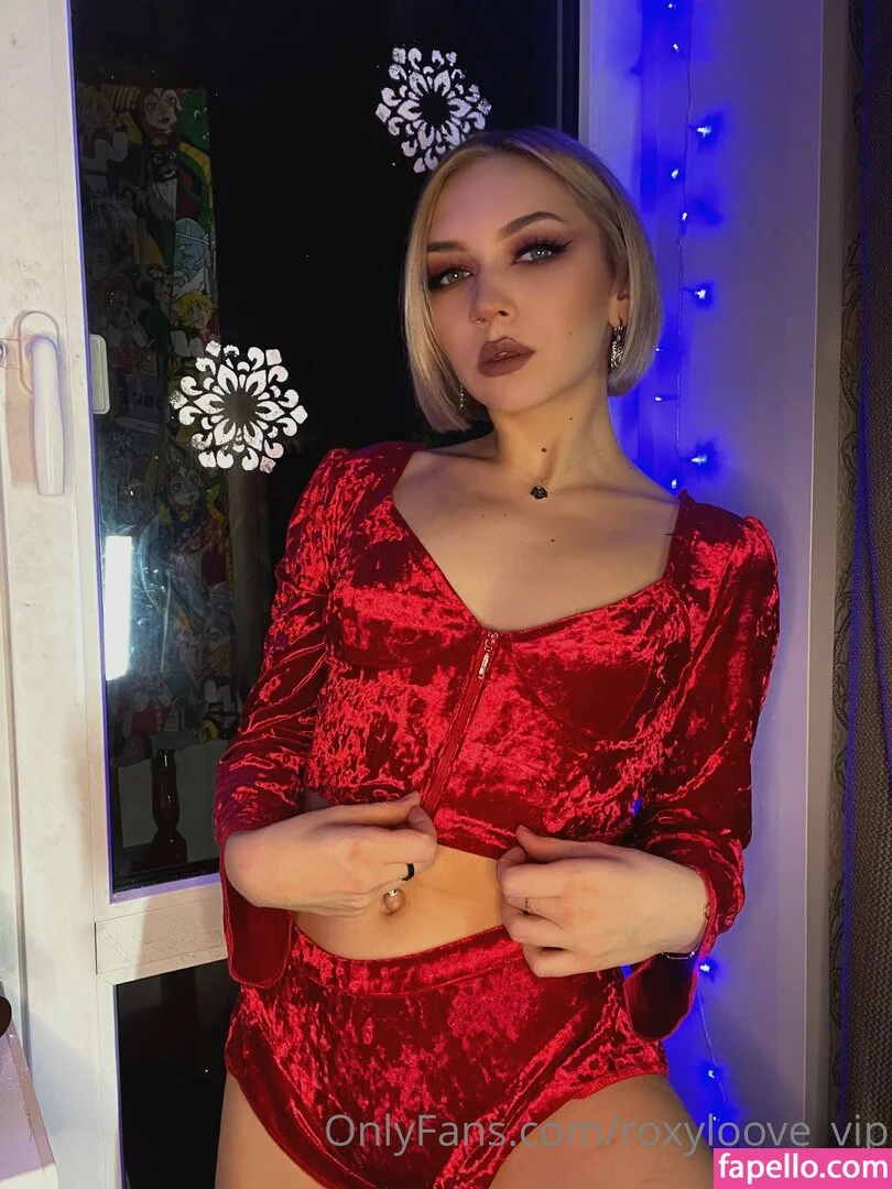 mayberoxy / roxyloove_vip Onlyfans Photo Gallery 