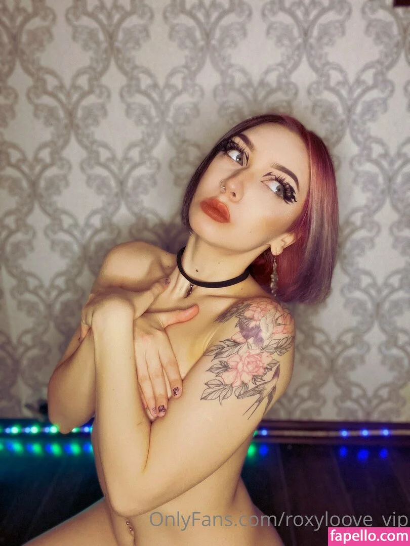 mayberoxy / roxyloove_vip Onlyfans Photo Gallery 