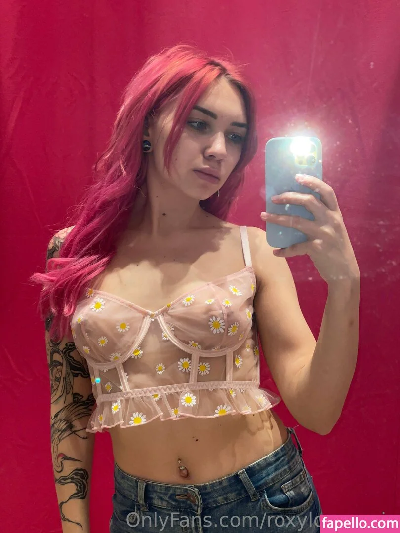 mayberoxy / roxyloove_vip Onlyfans Photo Gallery 