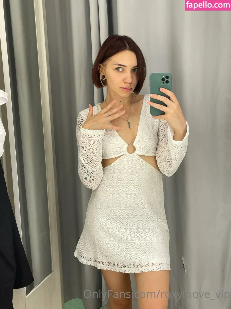 mayberoxy / roxyloove_vip Onlyfans Photo Gallery 