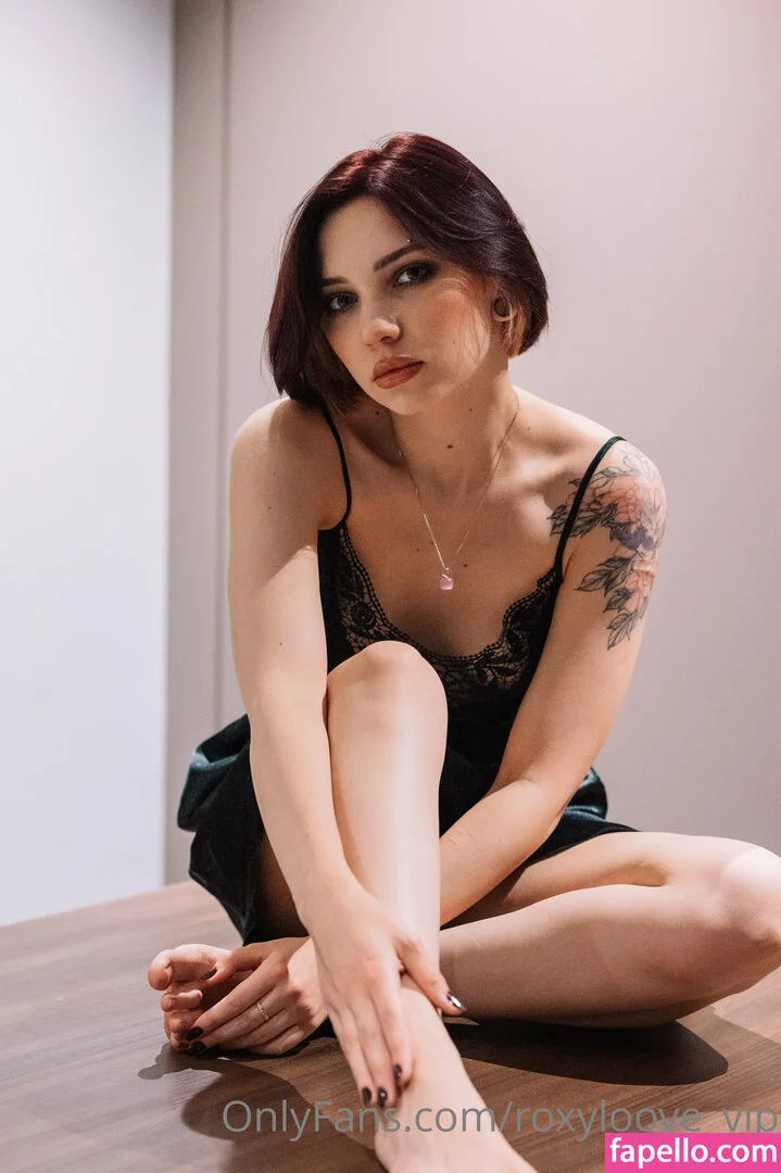 mayberoxy / roxyloove_vip Onlyfans Photo Gallery 