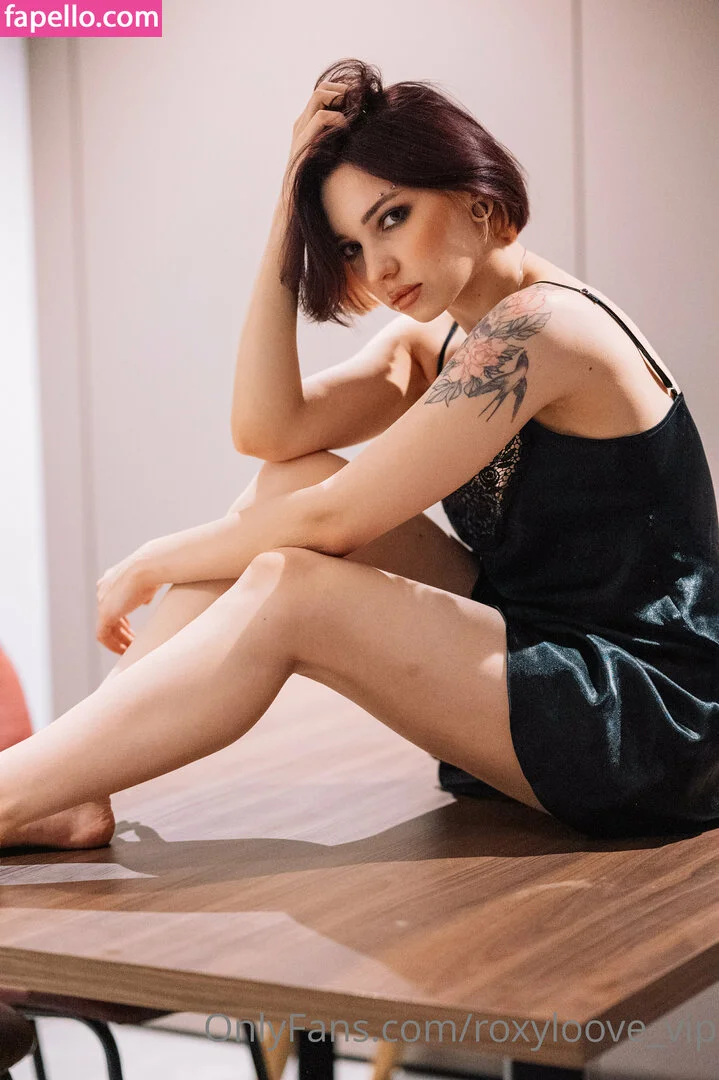 mayberoxy / roxyloove_vip Onlyfans Photo Gallery 