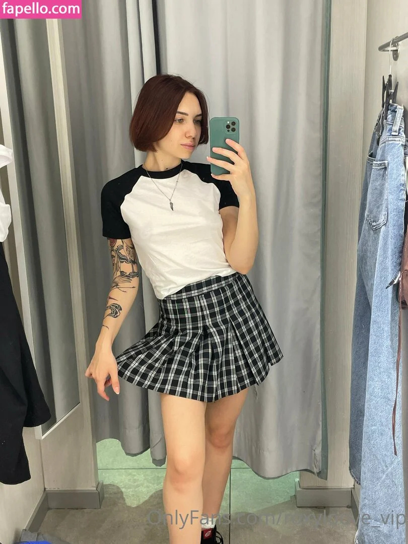 mayberoxy / roxyloove_vip Onlyfans Photo Gallery 