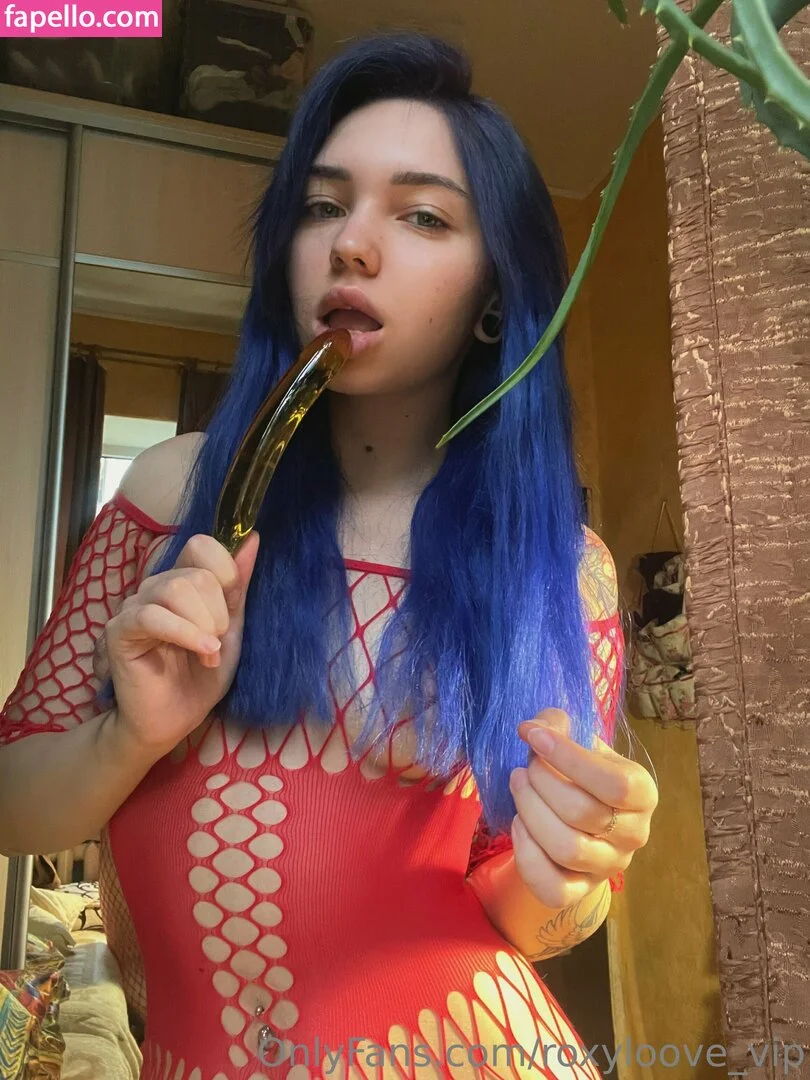 mayberoxy / roxyloove_vip Onlyfans Photo Gallery 