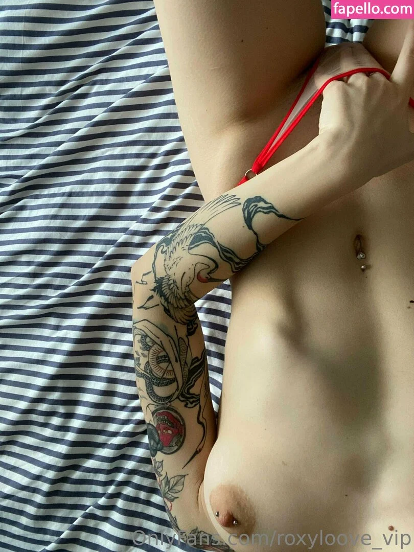 mayberoxy / roxyloove_vip Onlyfans Photo Gallery 