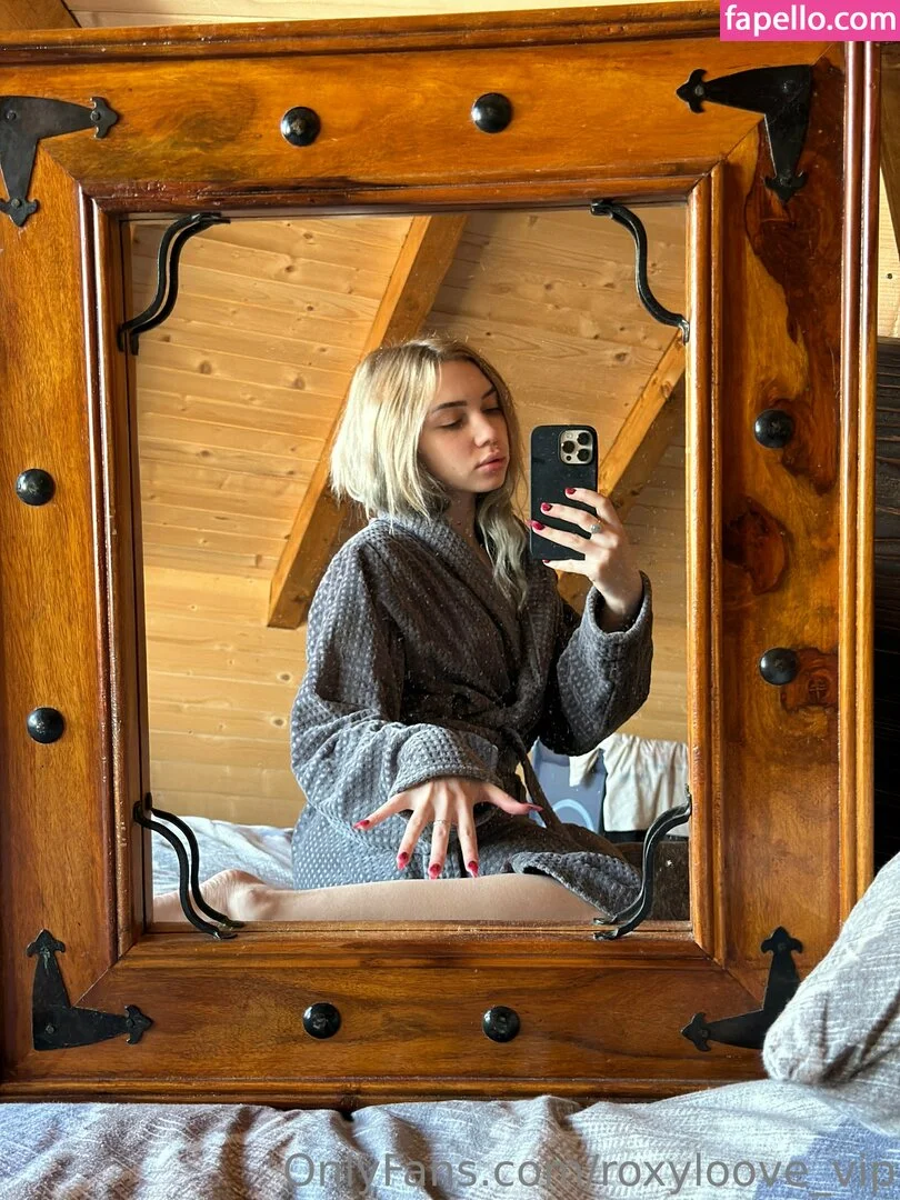 mayberoxy / roxyloove_vip Onlyfans Photo Gallery 