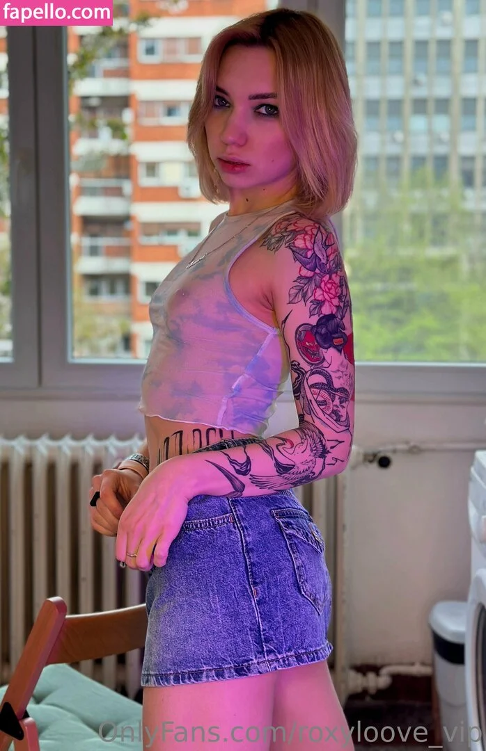 mayberoxy / roxyloove_vip Onlyfans Photo Gallery 