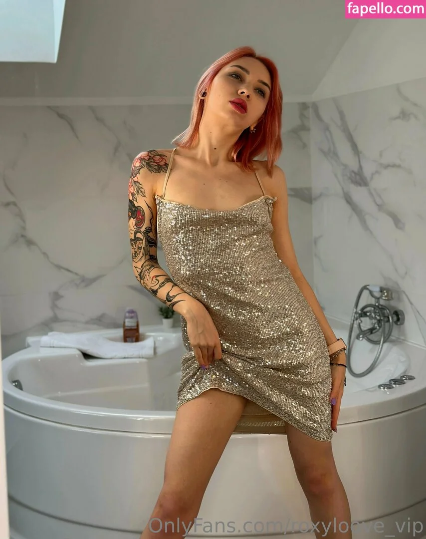 mayberoxy / roxyloove_vip Onlyfans Photo Gallery 