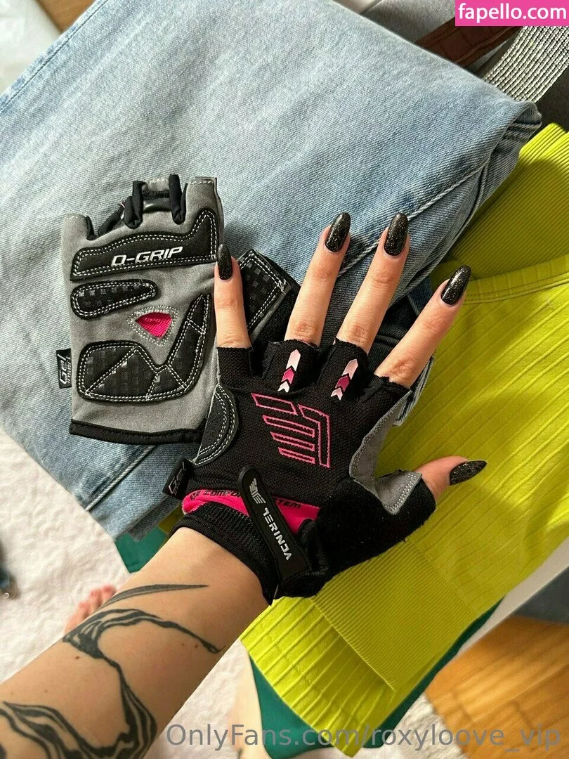 mayberoxy / roxyloove_vip Onlyfans Photo Gallery 