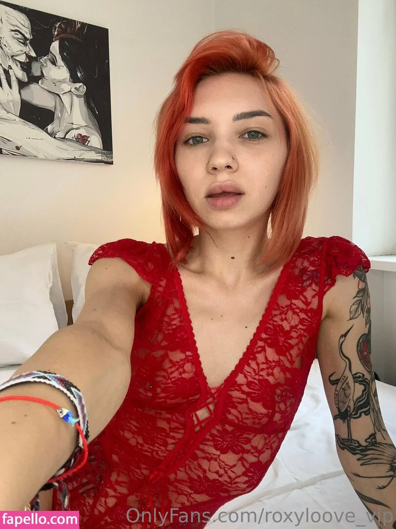 mayberoxy / roxyloove_vip Onlyfans Photo Gallery 