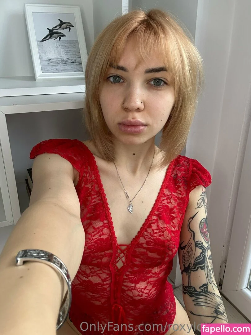 mayberoxy / roxyloove_vip Onlyfans Photo Gallery 