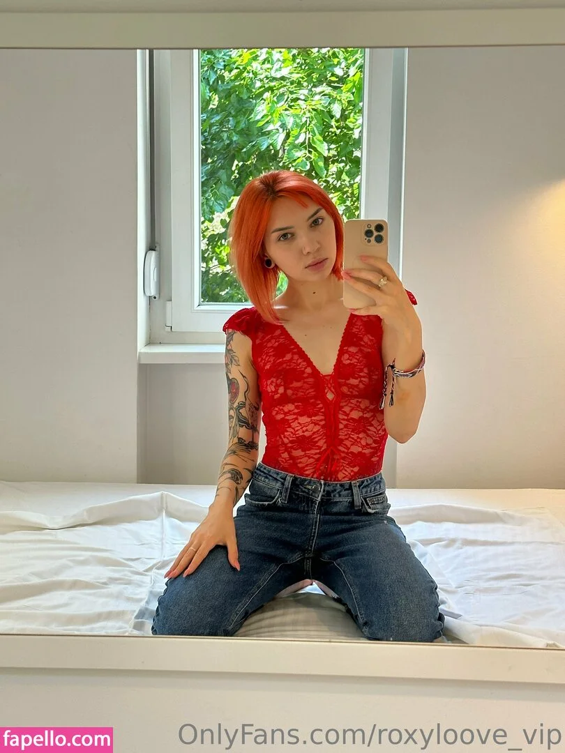 mayberoxy / roxyloove_vip Onlyfans Photo Gallery 