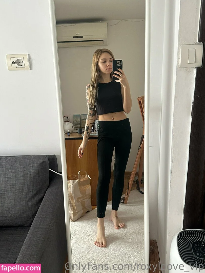 mayberoxy / roxyloove_vip Onlyfans Photo Gallery 