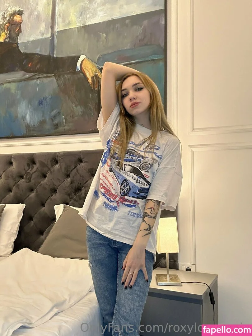 mayberoxy / roxyloove_vip Onlyfans Photo Gallery 