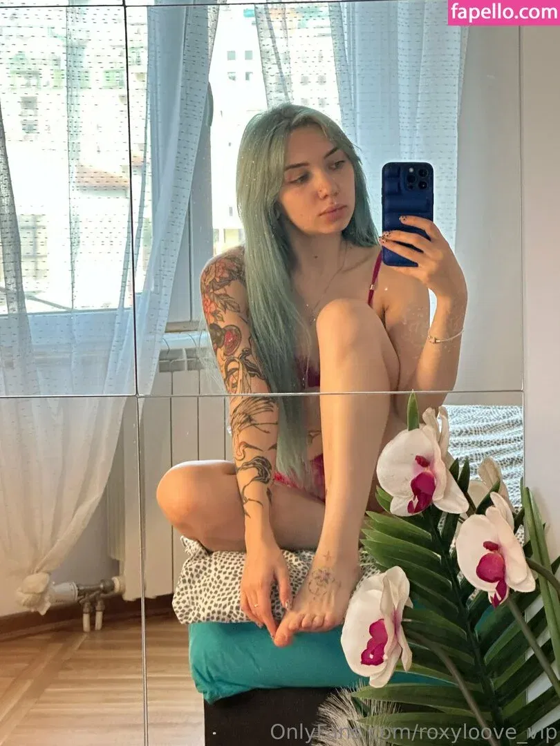 mayberoxy / roxyloove_vip Onlyfans Photo Gallery 