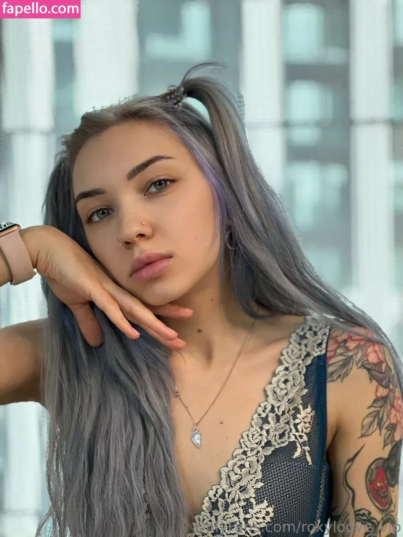 mayberoxy / roxyloove_vip Onlyfans Photo Gallery 