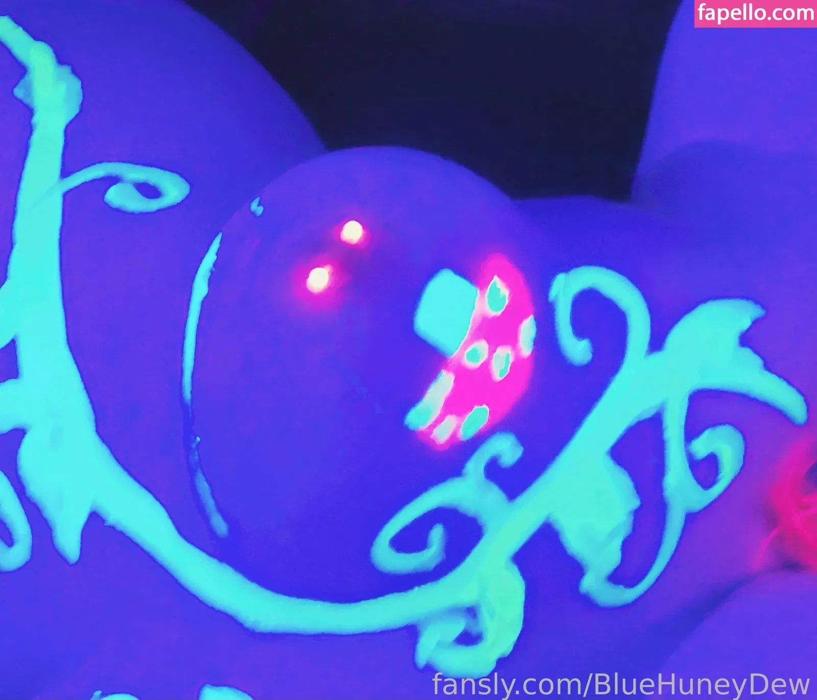 BlueHuneyDew / bluehunnitss_ Onlyfans Photo Gallery 