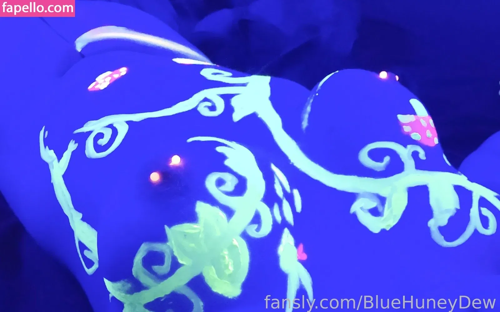 BlueHuneyDew / bluehunnitss_ Onlyfans Photo Gallery 