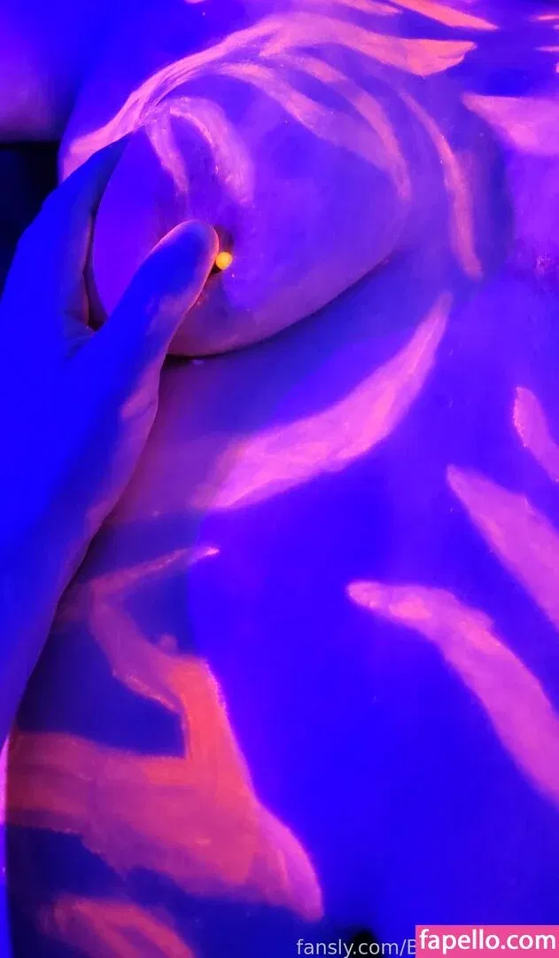 BlueHuneyDew / bluehunnitss_ Onlyfans Photo Gallery 