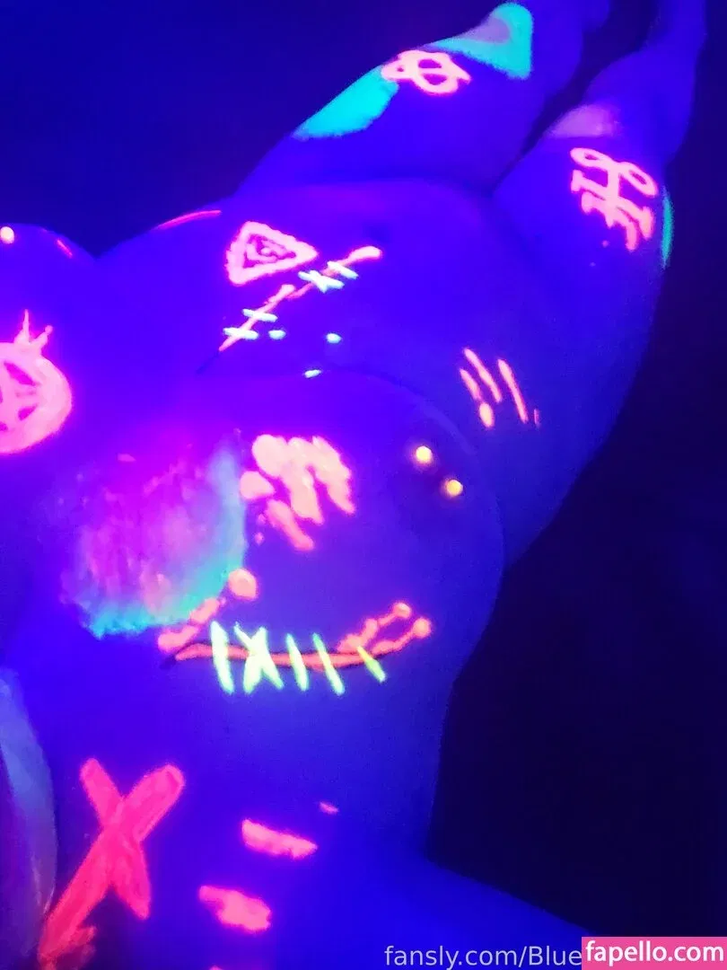 BlueHuneyDew / bluehunnitss_ Onlyfans Photo Gallery 