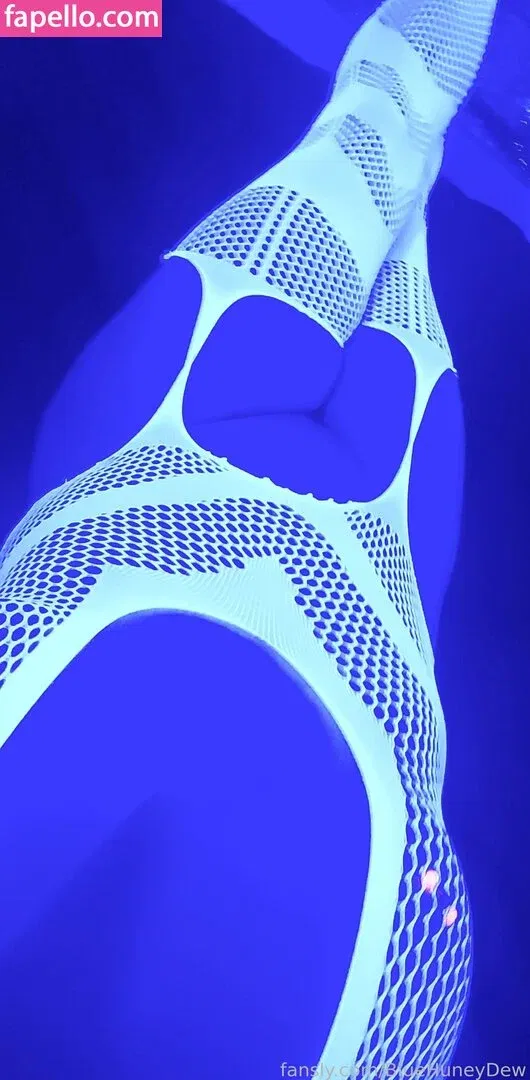 BlueHuneyDew / bluehunnitss_ Onlyfans Photo Gallery 