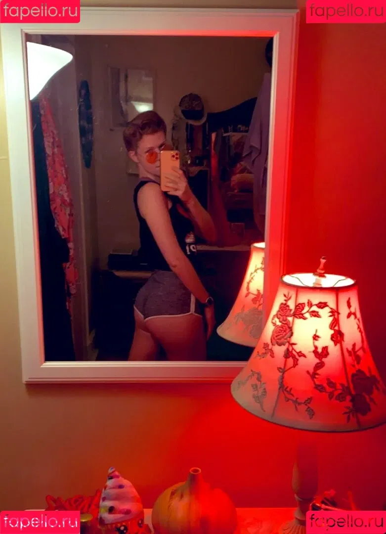 oracleoliva / oracleolivia / your_daddy_d / yourdaddydevi Onlyfans Photo Gallery 