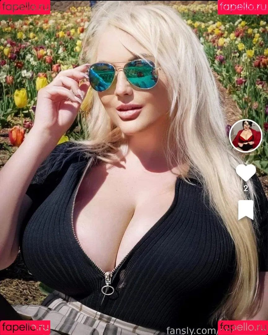 Erin Eevee / Pink Fox / hotpinkfox / pink.fox Onlyfans Photo Gallery 