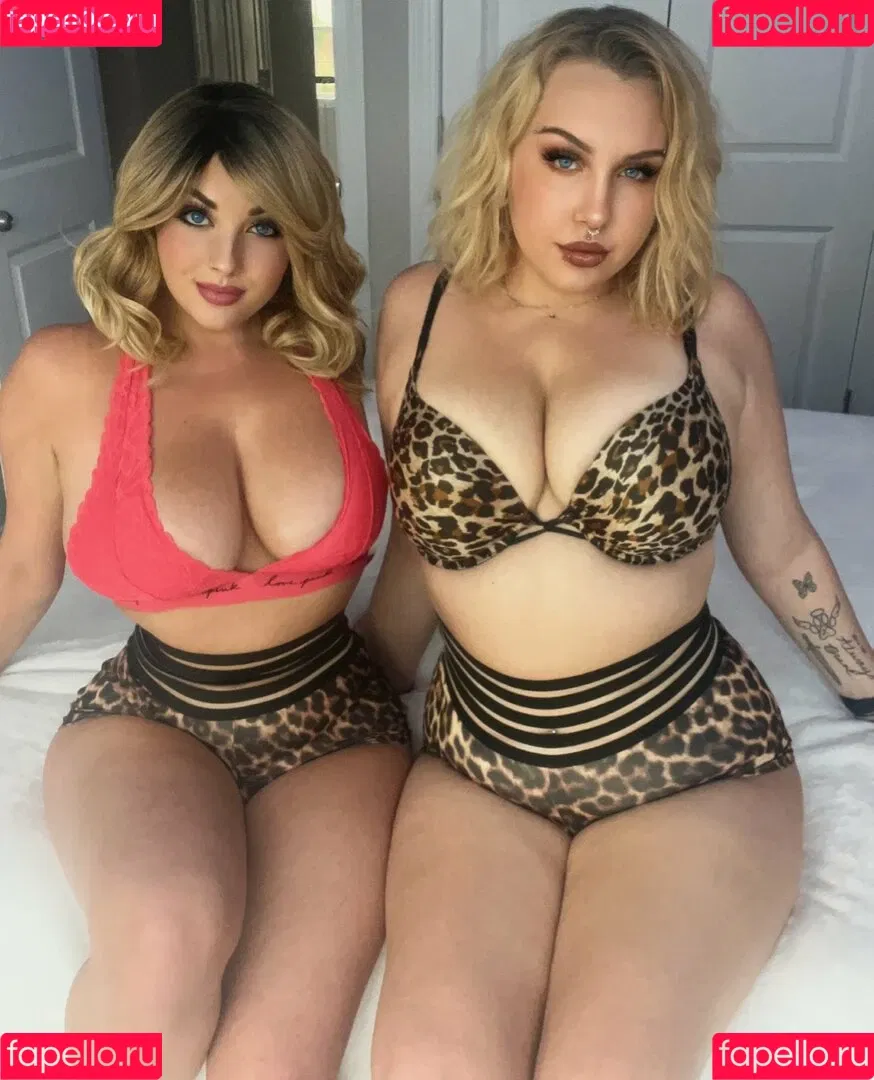 Erin Eevee / Pink Fox / hotpinkfox / pink.fox Onlyfans Photo Gallery 