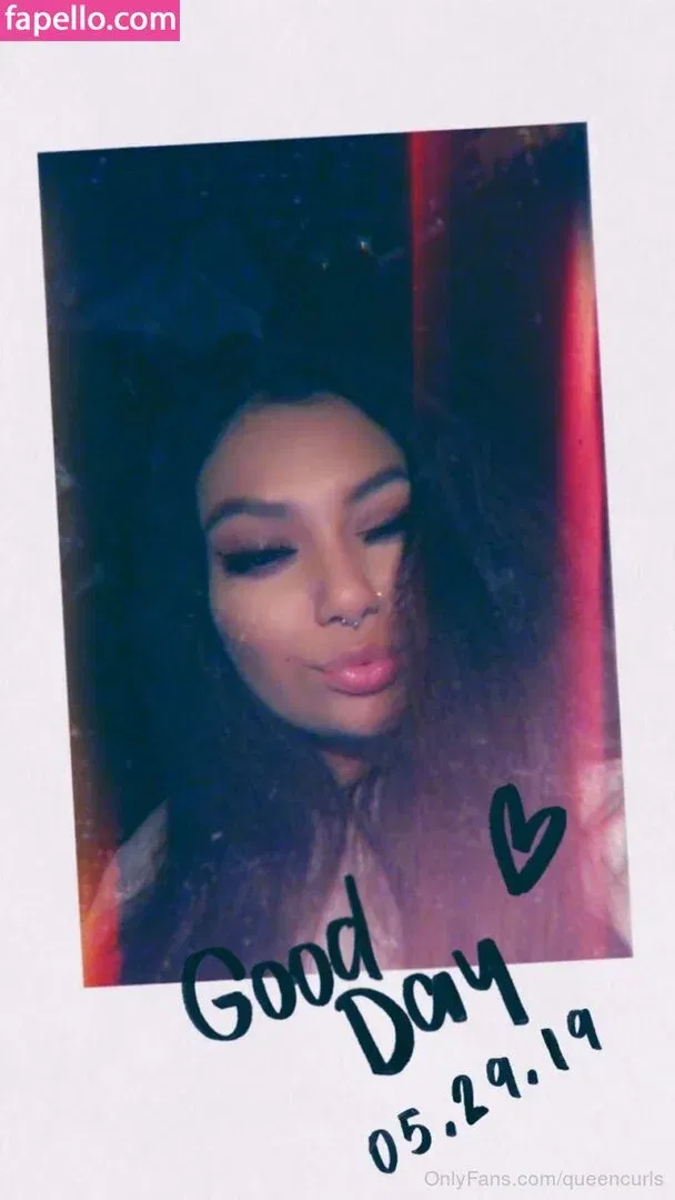 queencurls / queencurlsofficial / satanicurls Onlyfans Photo Gallery 